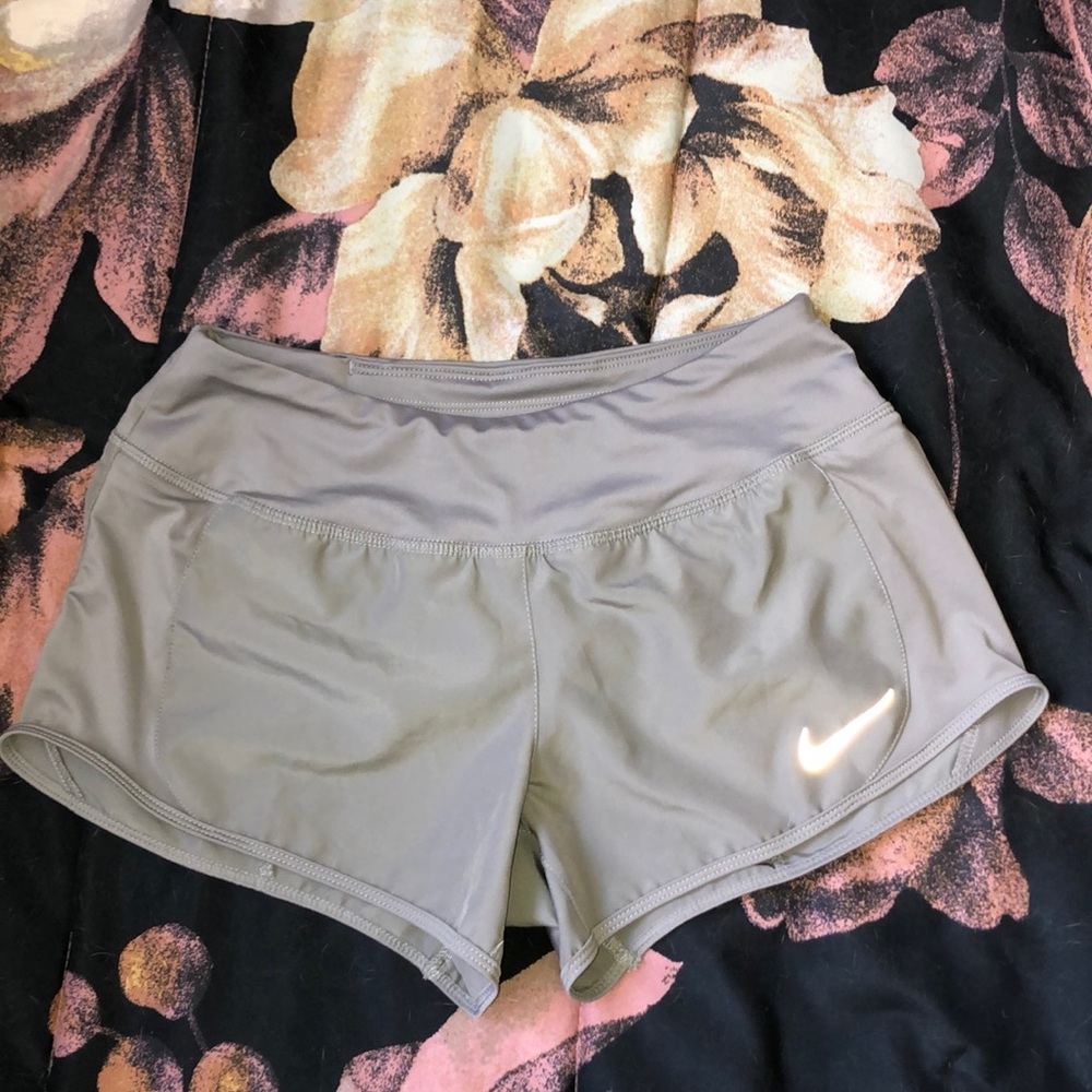 Nike Women’s Crew shorts